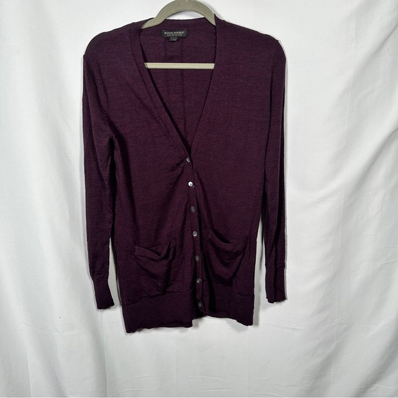 Banana Republic 100% Merino Wool Boyfriend Cardigan – burgundy XS - Picture 3 of 8
